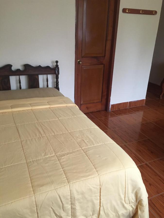 Hostal Nathaly ปูแอร์โต บาเกริโซ โมเรโน ภายนอก รูปภาพ