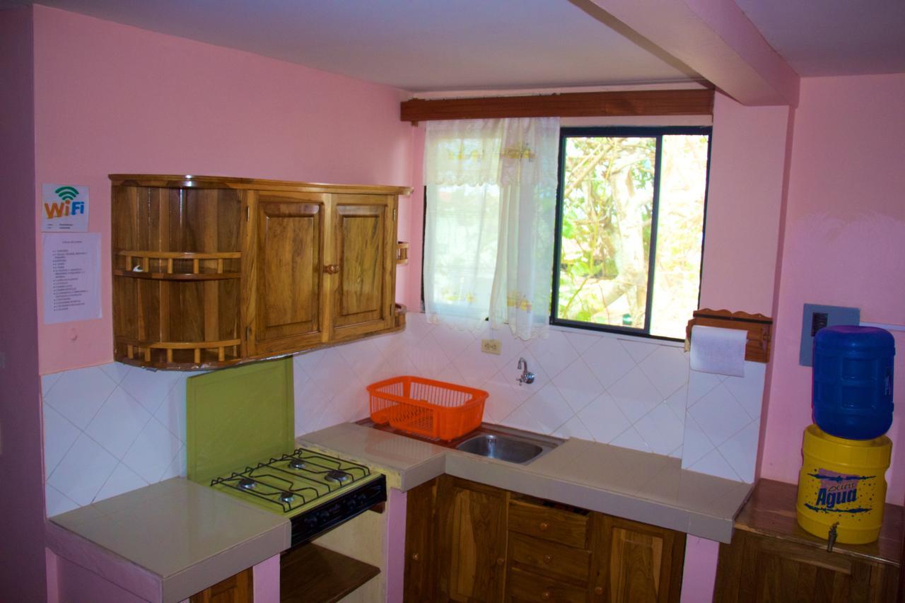 Hostal Nathaly ปูแอร์โต บาเกริโซ โมเรโน ภายนอก รูปภาพ