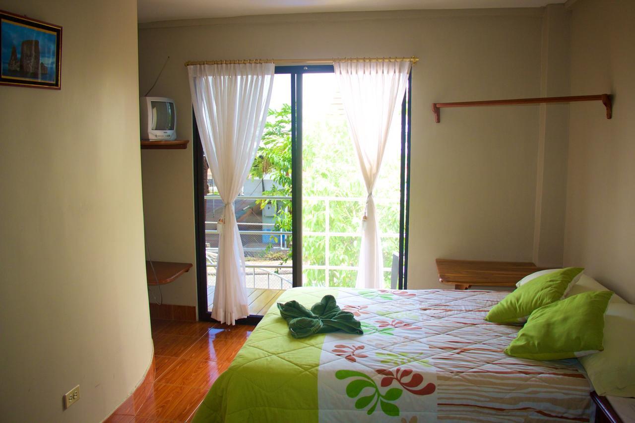 Hostal Nathaly ปูแอร์โต บาเกริโซ โมเรโน ภายนอก รูปภาพ