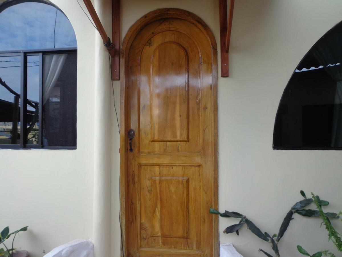 Hostal Nathaly ปูแอร์โต บาเกริโซ โมเรโน ภายนอก รูปภาพ