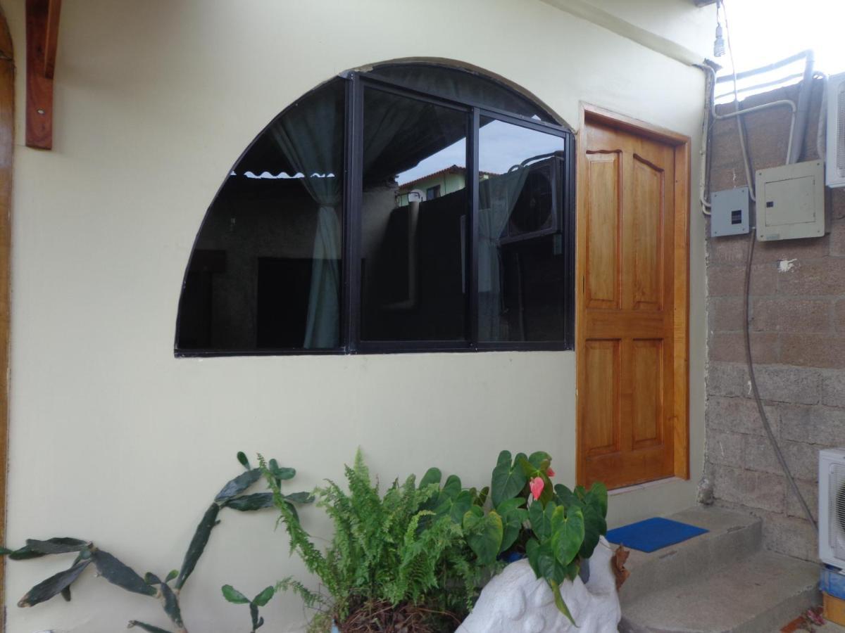 Hostal Nathaly ปูแอร์โต บาเกริโซ โมเรโน ภายนอก รูปภาพ