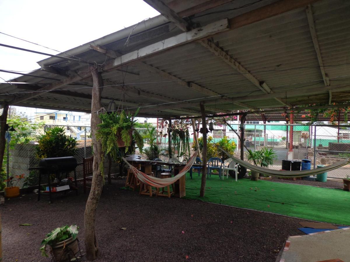 Hostal Nathaly ปูแอร์โต บาเกริโซ โมเรโน ภายนอก รูปภาพ